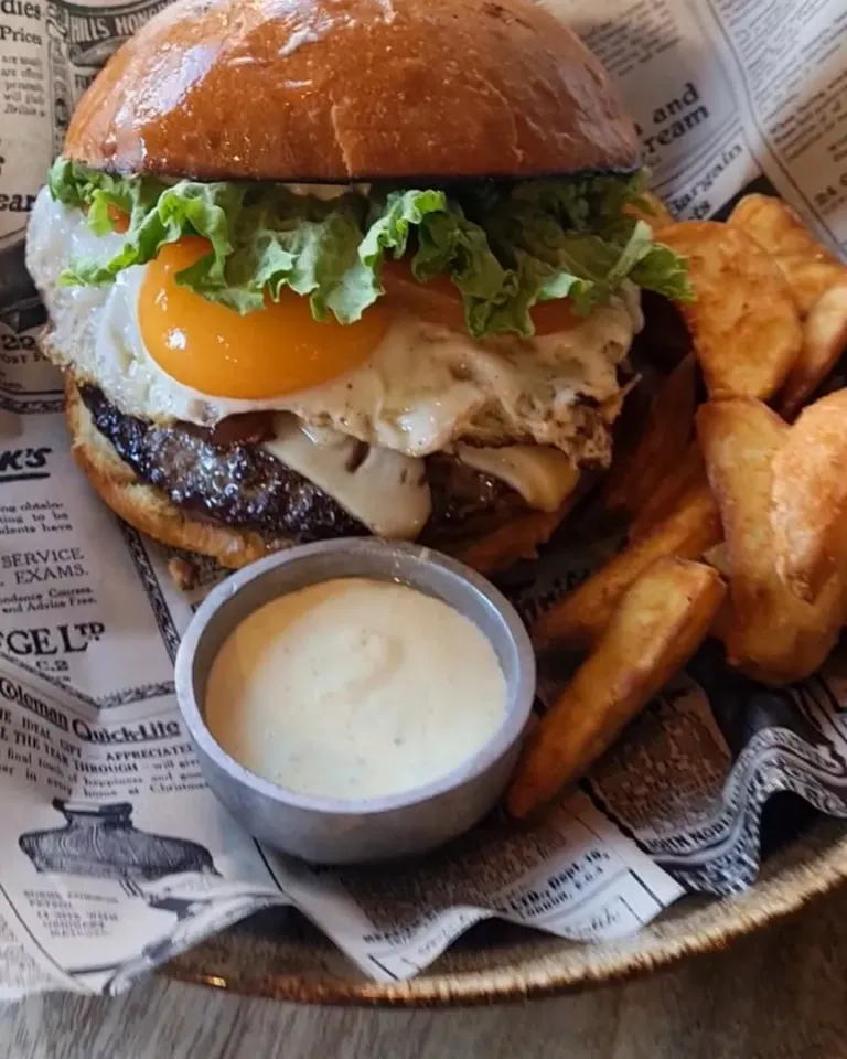 Hamburguesa con patatas