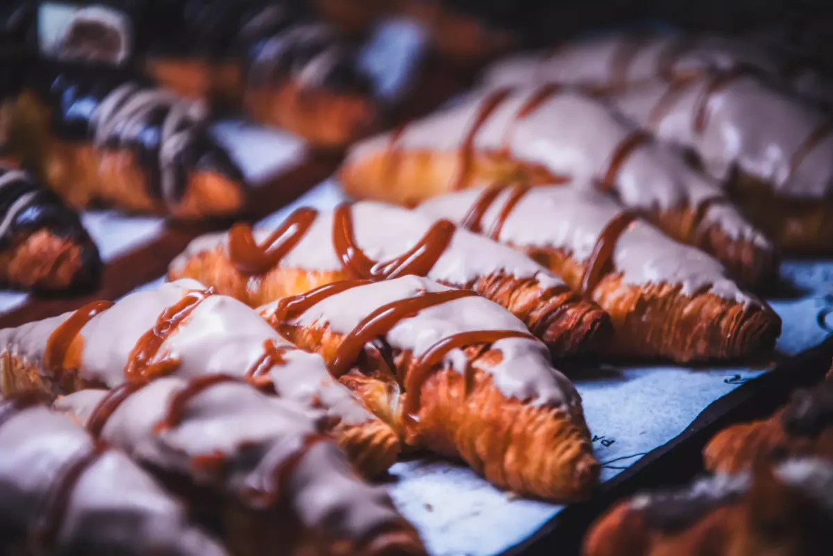Croisants con chocolate blanco